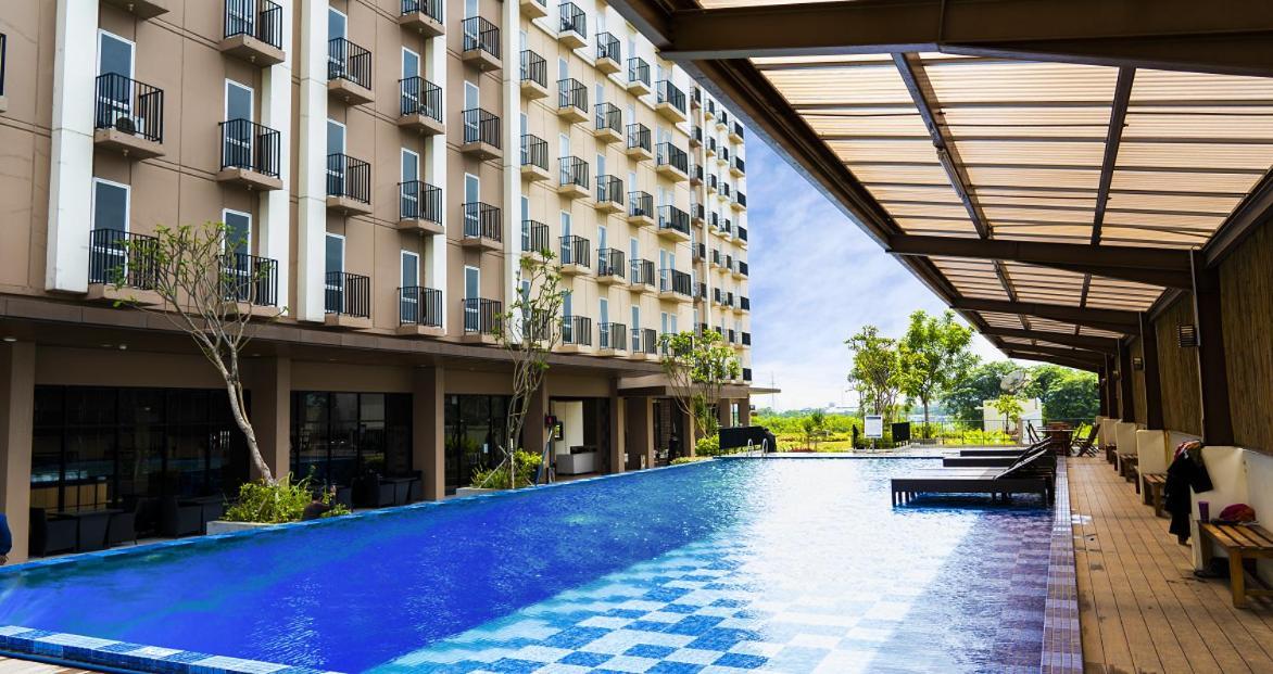 Azalea Suites Cikarang By Jayakarta Group Bekasi Dış mekan fotoğraf